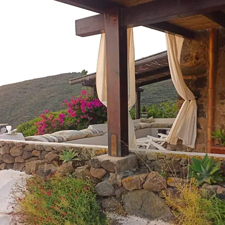 Antico Dammuso Al Tramonto Holiday home