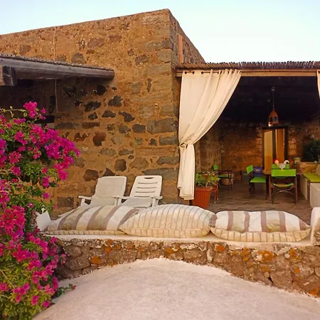 Feriehus Antico Dammuso Al Tramonto San Michele (Pantelleria)